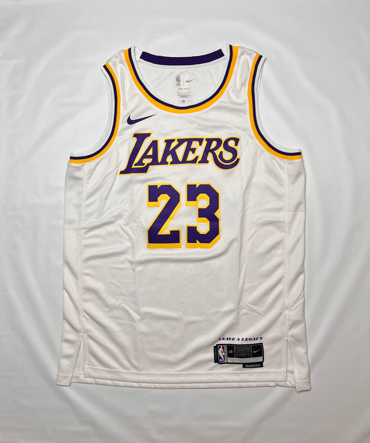 (L) Lakers LeBron James Jersey