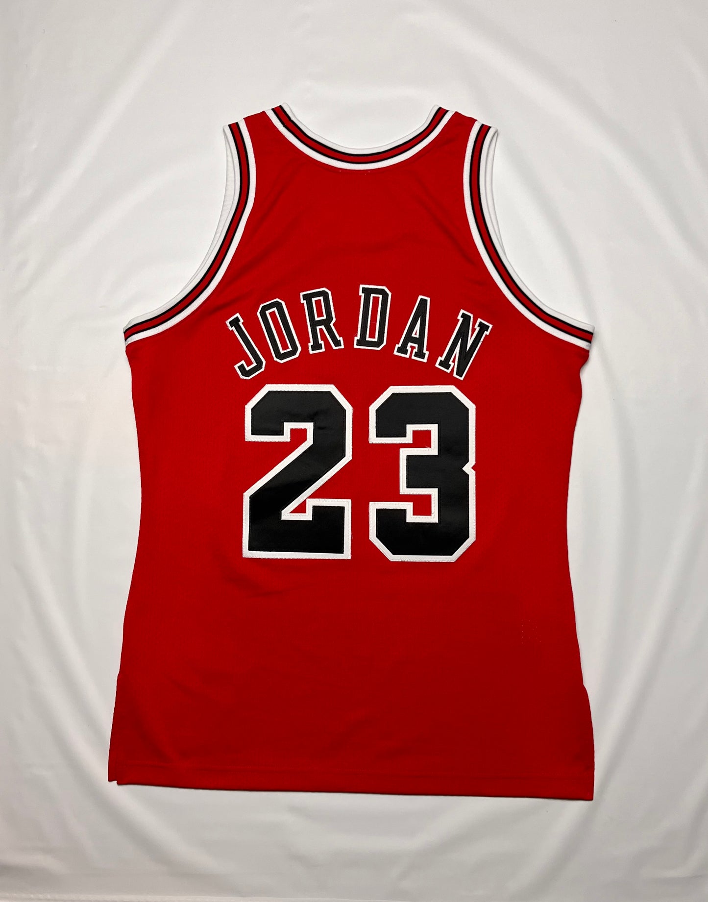 (M) Mitchell & Ness Bulls Michael Jordan Jersey