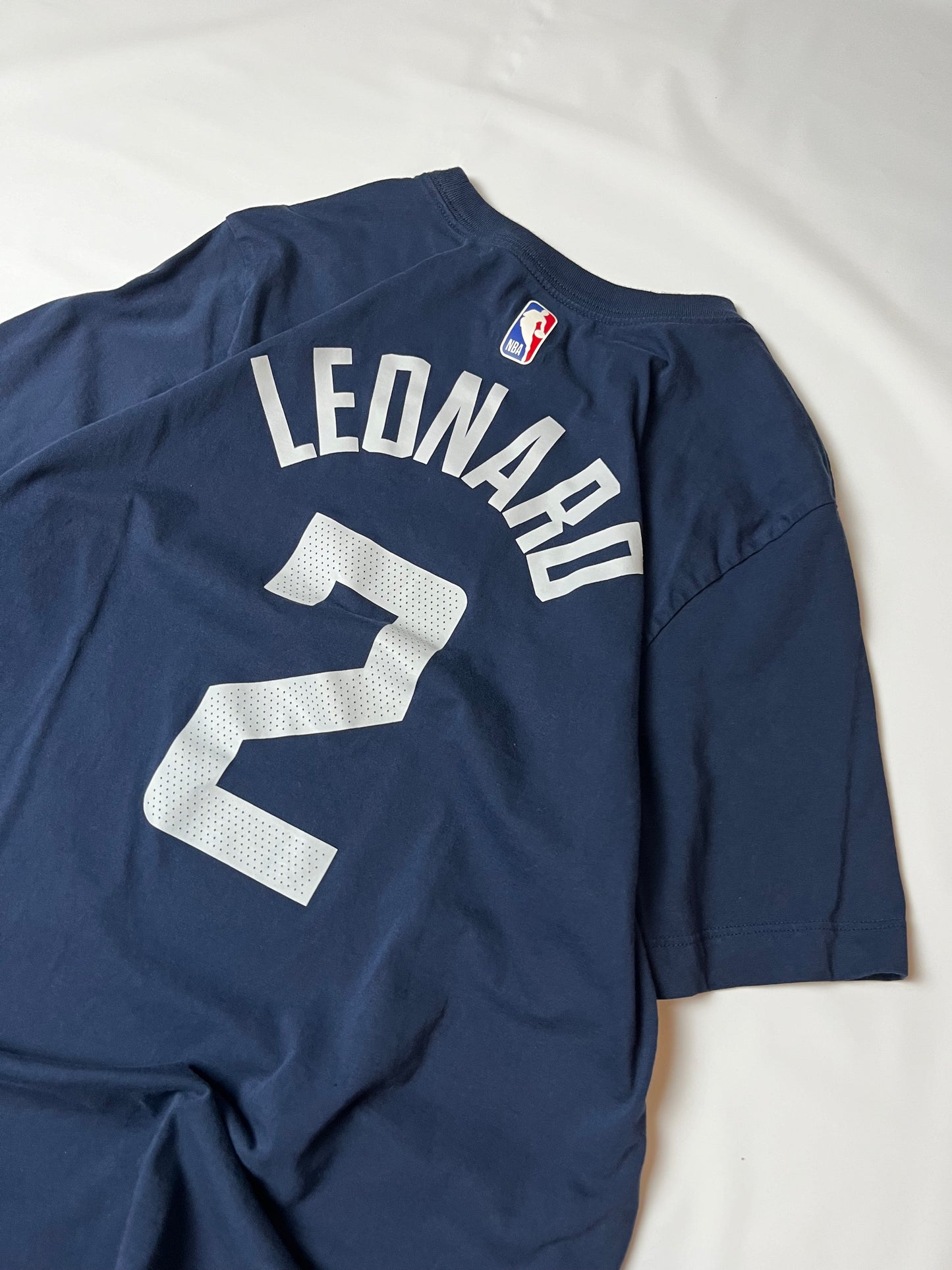 (L) kawhi Leonard t shirt