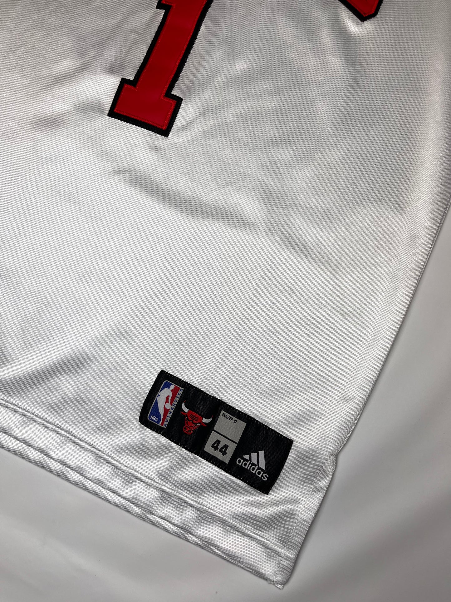 (L) Chicago bulls Derrick Rose Jersey
