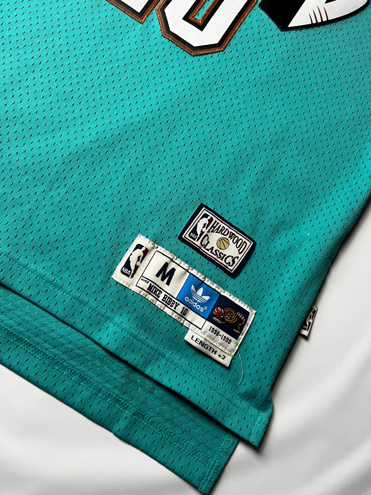 (M) Vancouver Grizzlies Mike Bibby Jersey