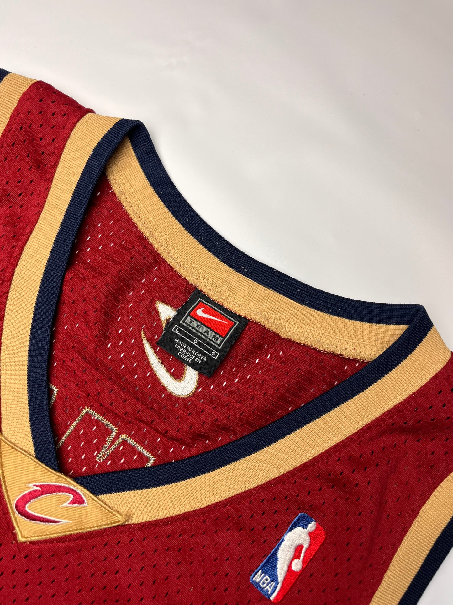 (L) Nike Cleveland Cavaliers LeBron James Jersey