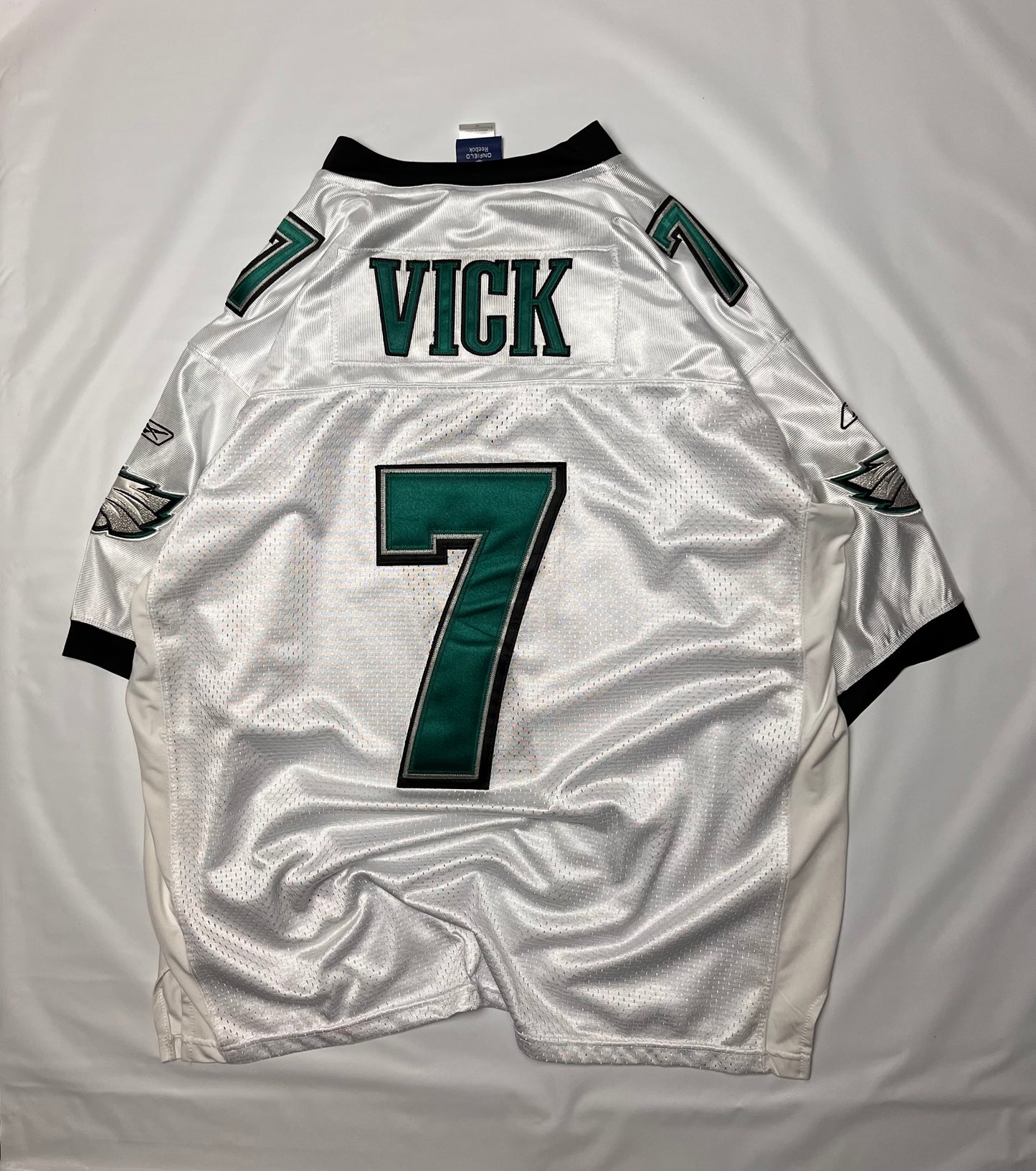 (2XL) Eagles Michael Vick Jersey