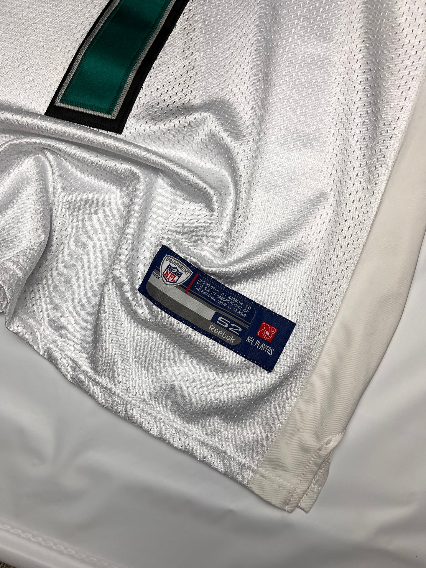 (2XL) Eagles Michael Vick Jersey