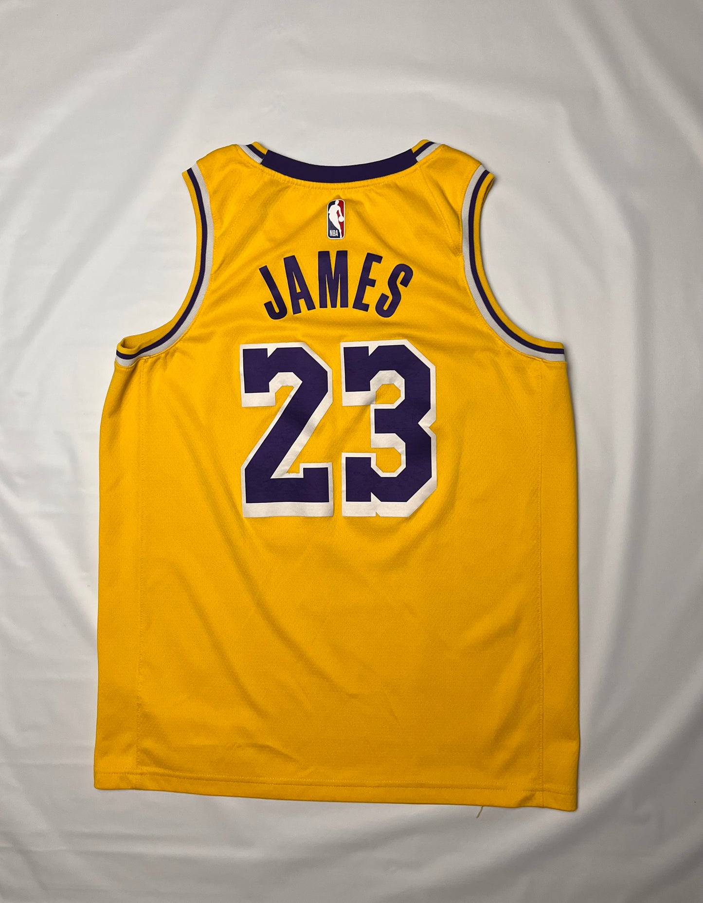 (L) Lakers LeBron James Jersey