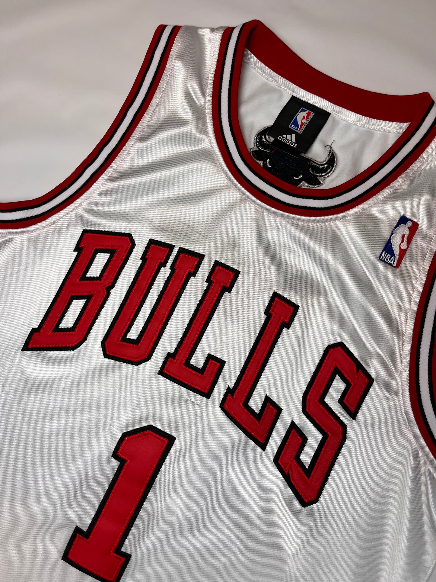 (L) Chicago bulls Derrick Rose Jersey