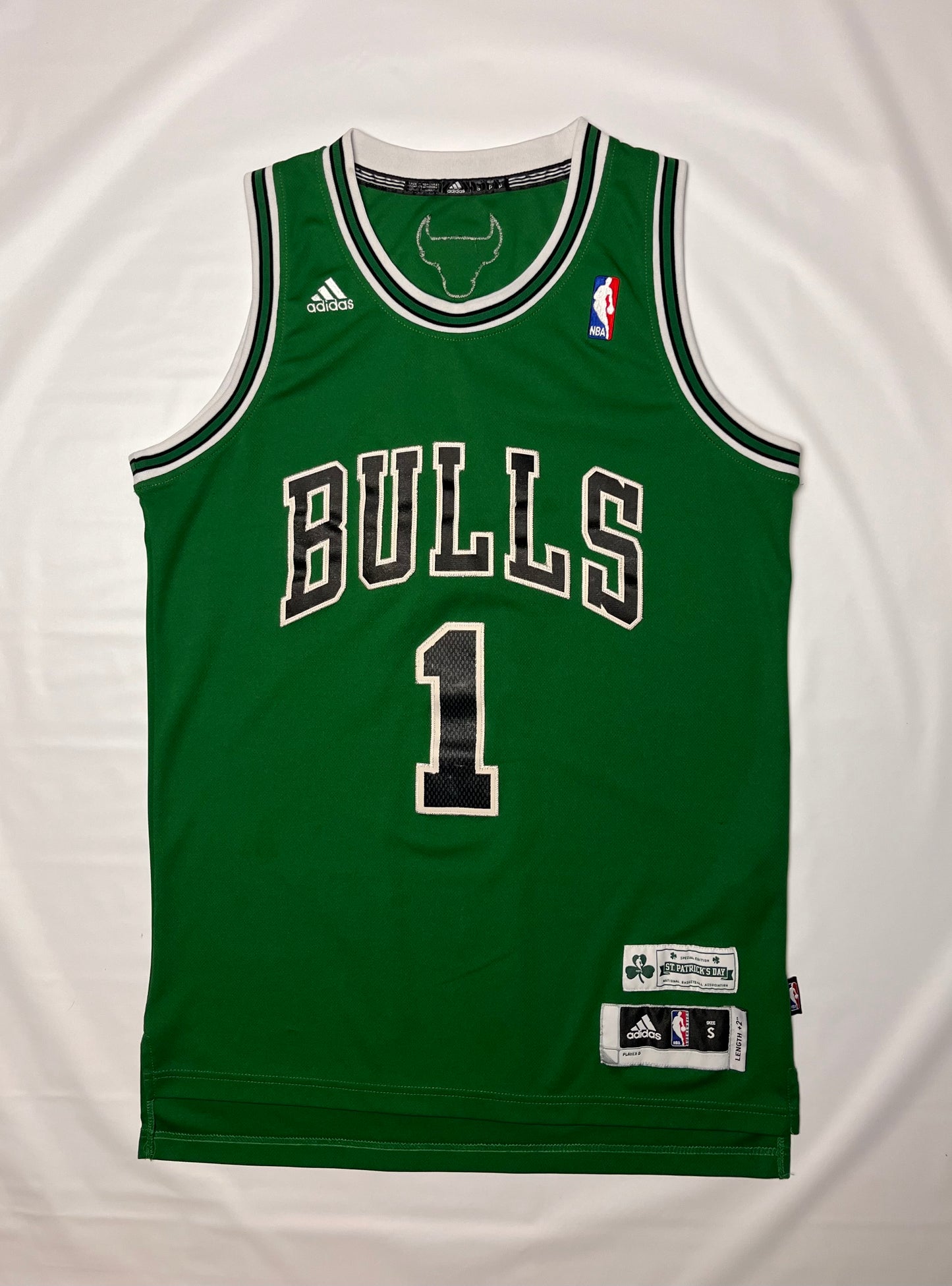 (S) Adidas Chicago Bulls Derrick Rose Jersey