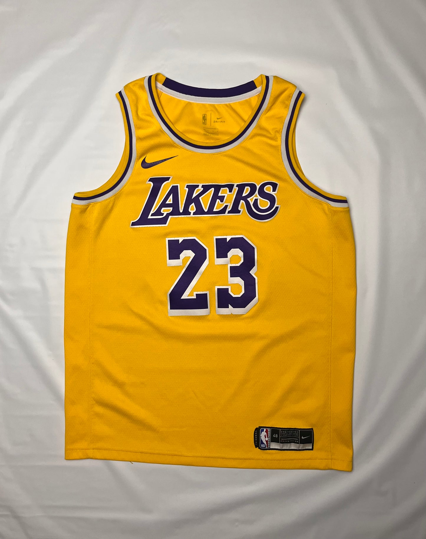 (L) Lakers LeBron James Jersey