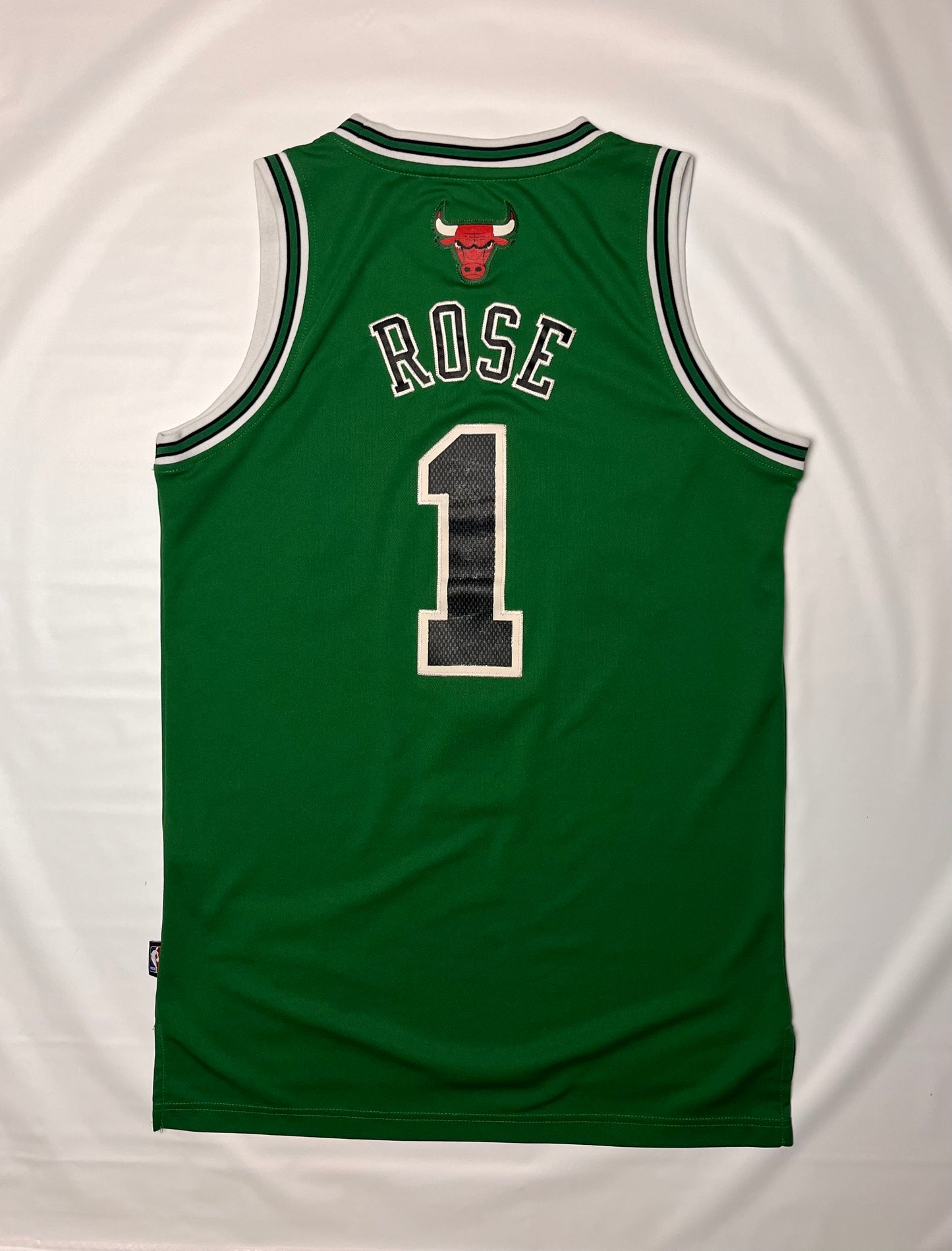 (S) Adidas Chicago Bulls Derrick Rose Jersey
